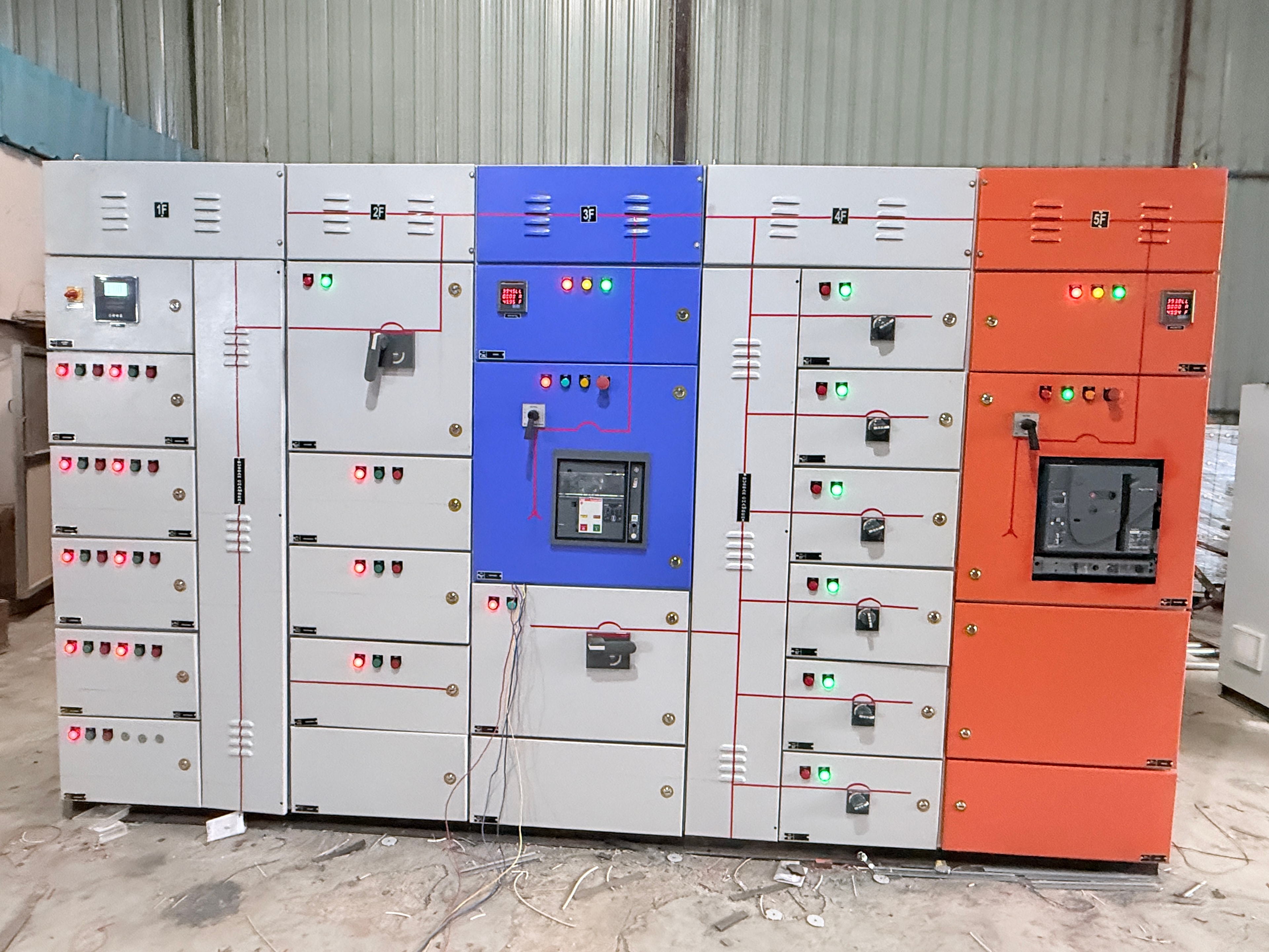 VCB panel — busbar and cable termination detail
